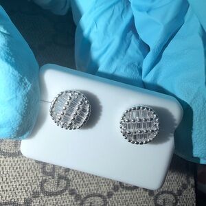 MOISSANITE
925 SILVER
1.50CTW
$300.00